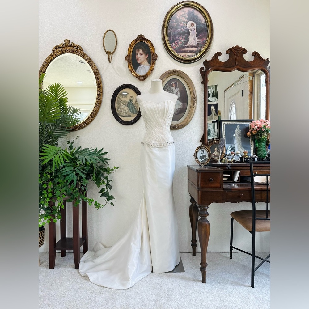 Moonlight Bridal Elegant White Wedding Dress
